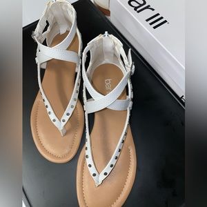 Bar III very cute sandals! So perfect for Spring & Summer!